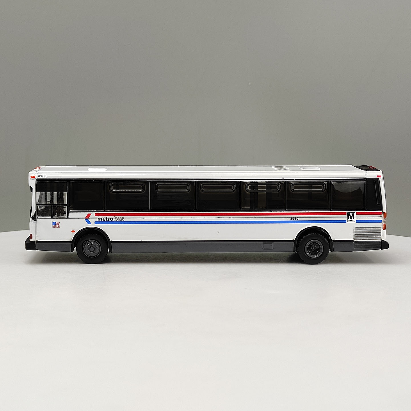 ダイキャスト IR 1:87スケール ヴィンテージバス 長距 - Vintage Collectible Model Cars のレビューと価格